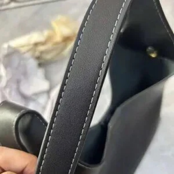 Coach Shoulder Bag Brooklyn 28 - Picture 4 of 8